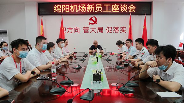 “助力鄉(xiāng)村振興，踐行艱苦奮斗” 將新員工黨性教育活動搬到對口幫扶村4.jpg